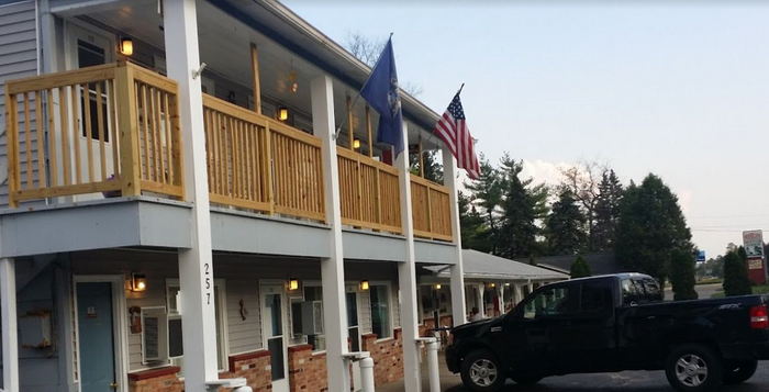 River Country Motor Lodge - Web Listing